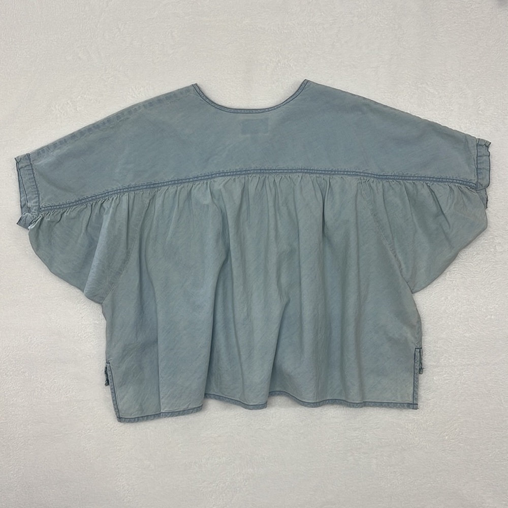 Lucky Brand Women's Shirred Button Front Chambray Top sz Medium - Picture 7 of 11